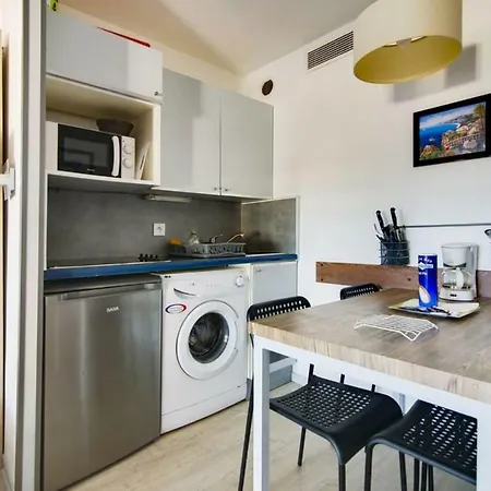 Hostnfly - Apt 4 People - Seaside - Pool + Balcony Cannes